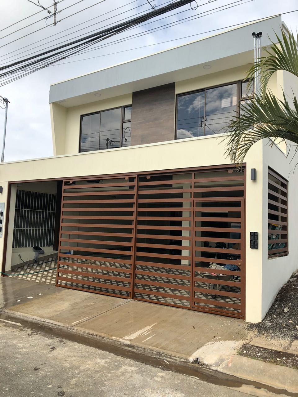 https://www.dannapazconstrucciones.com/Apartamentos Monteflora