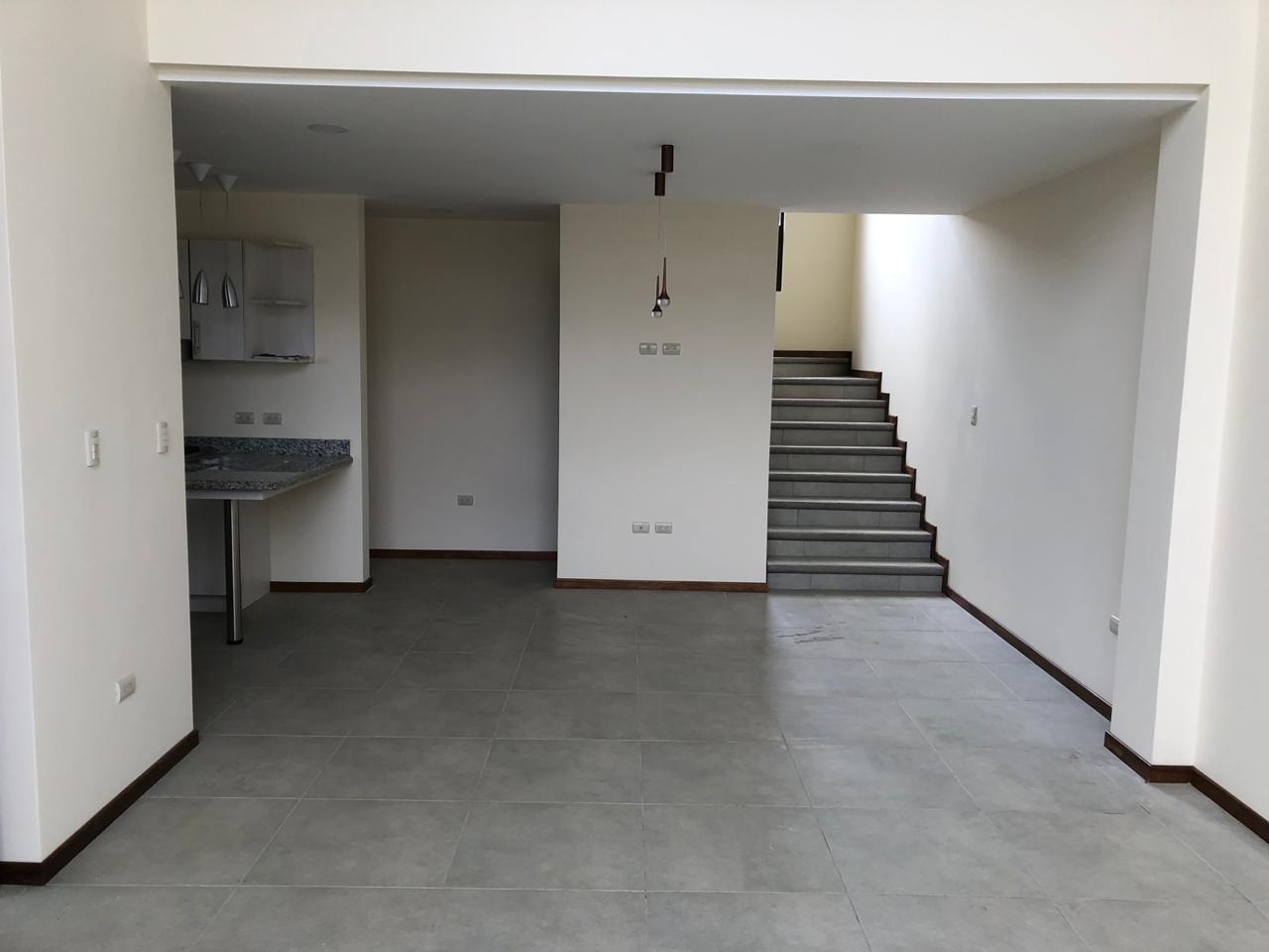 https://www.dannapazconstrucciones.com/Casa 57 Condominio Villangel