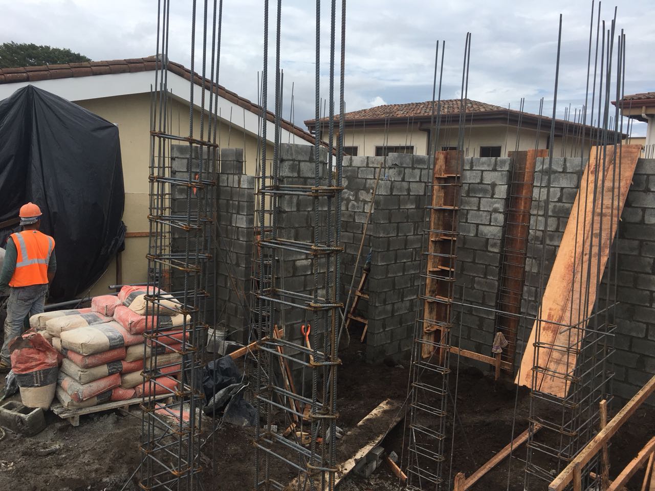 https://www.dannapazconstrucciones.com/Casa 57 Condominio Villangel